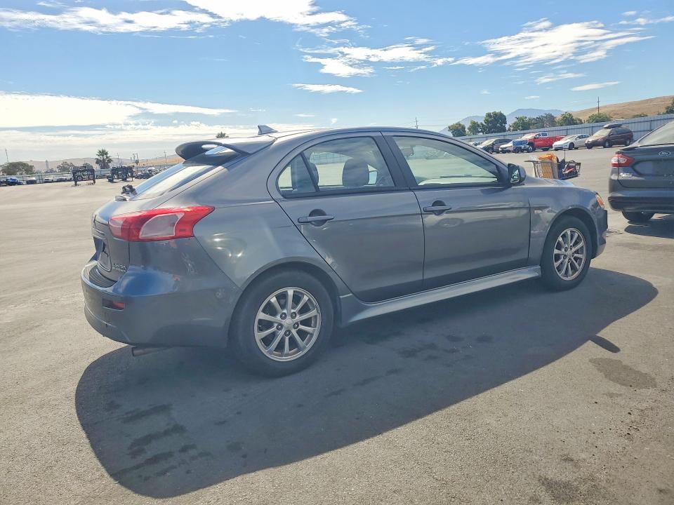 2011 Mitsubishi Lancer მანქანა იყიდება აუქციონზე, vin: JA32X2HU7BU037483, აუქციონის ნომერი: 62052426