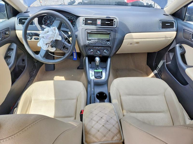 60594556 :رقم المزاد ، 3VWDP7AJ1CM075317 vin ، 2012 Volkswagen Jetta مزاد بيع