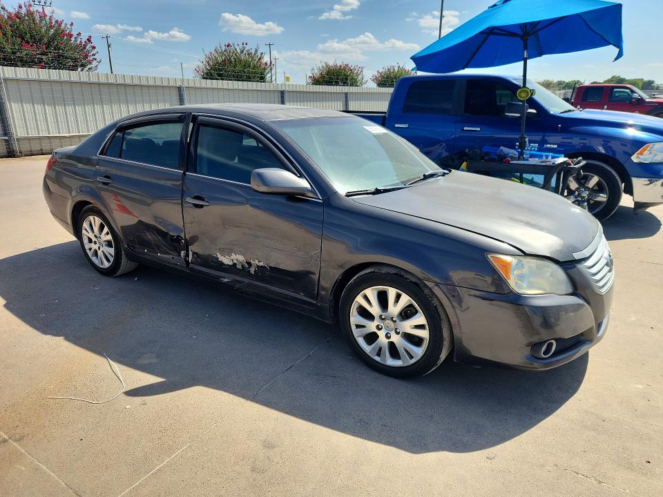 62309526 :رقم المزاد ، 4T1BK36B68U319545 vin ، 2008 Toyota Avalon مزاد بيع