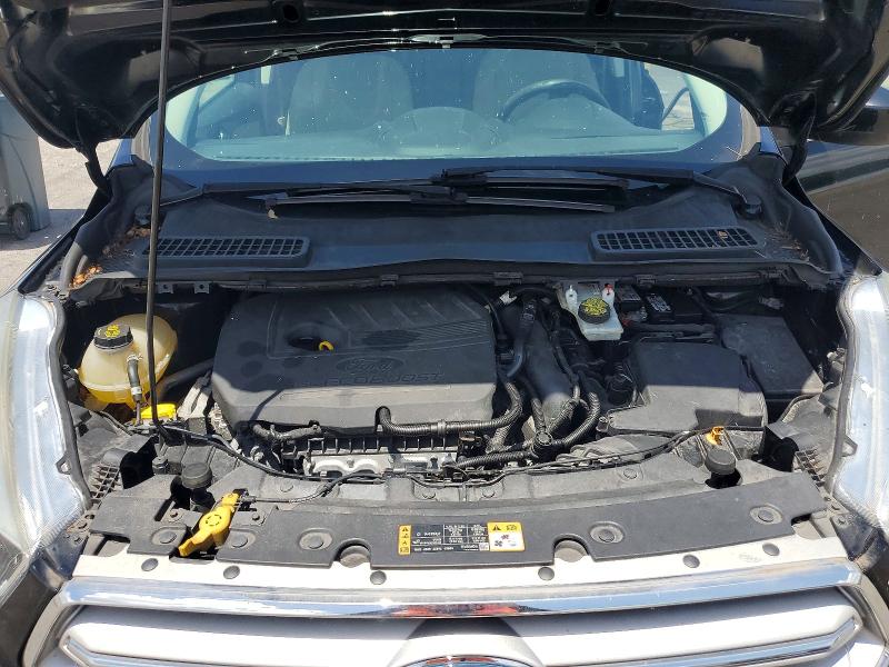 63041636 :رقم المزاد ، 1FMCU0GD4JUC61311 vin ، 2018 Ford Escape مزاد بيع