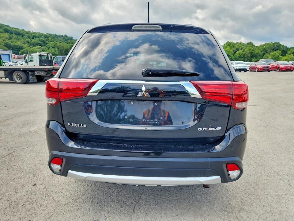 Auction sale of the 2016 Mitsubishi Outlander, vin: JA4AZ3A39GZ037892, lot number: 61933916