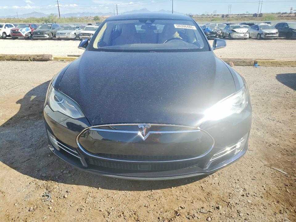 Продажа на аукционе авто 2015 Tesla Model S, vin: 5YJSA1H21FFP69795, номер лота: 59398486