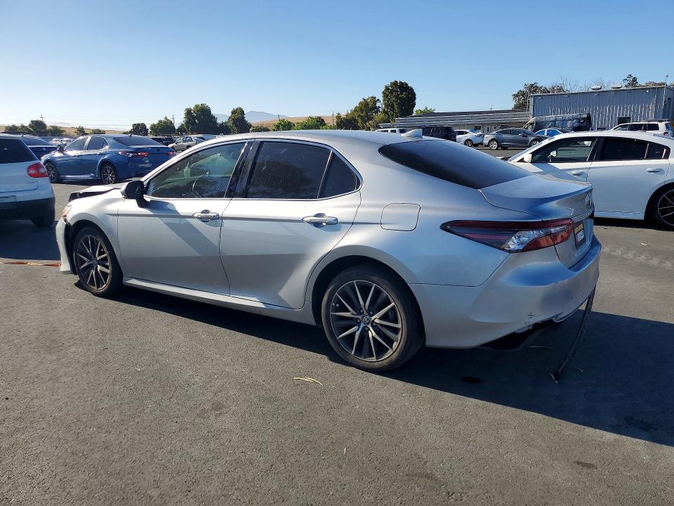 61728326 :رقم المزاد ، 4T1F11AK3RU845875 vin ، 2024 Toyota Camry مزاد بيع