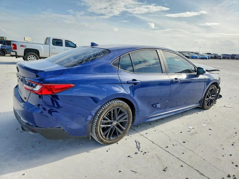 61432956 :رقم المزاد ، 4T1DAACK5SU013710 vin ، 2025 Toyota Camry مزاد بيع