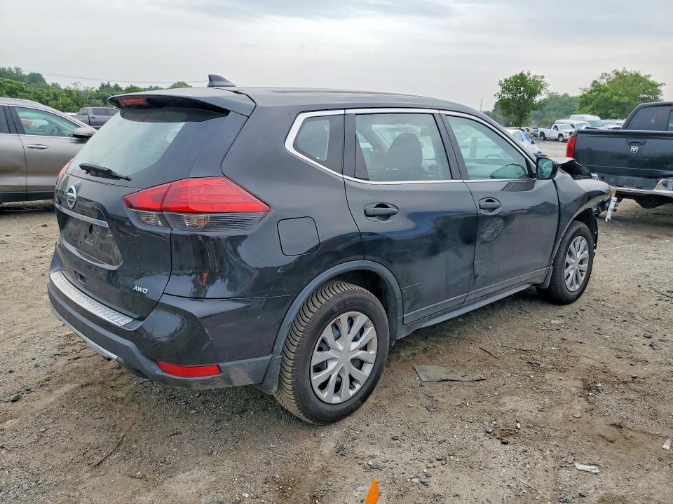 2017 Nissan Rogue მანქანა იყიდება აუქციონზე, vin: 5N1AT2MV8HC781899, აუქციონის ნომერი: 62639506