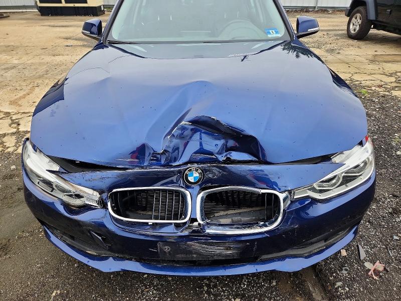 59730076 :رقم المزاد ، WBA8A3C54JA505962 vin ، 2018 Bmw 320 مزاد بيع