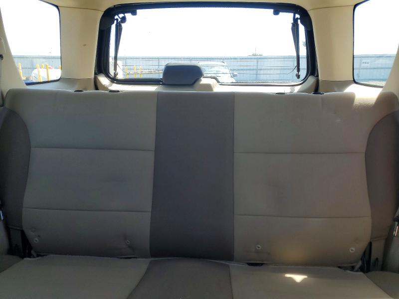 60406306 :رقم المزاد ، 1FMYU92174KA80713 vin ، 2004 Ford Escape مزاد بيع