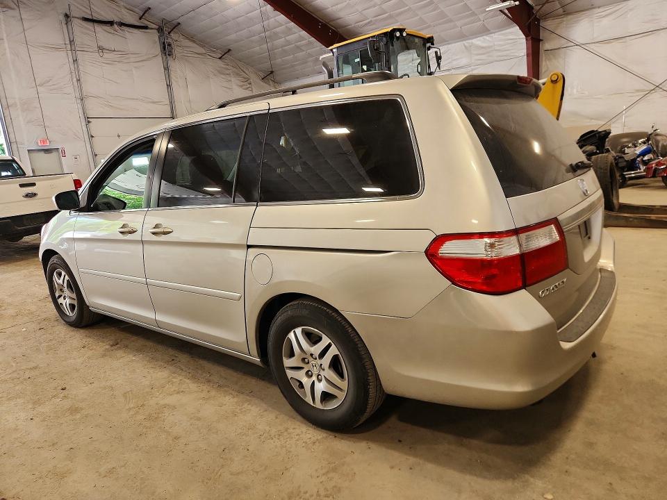 61710856 :رقم المزاد ، 5FNRL38727B415110 vin ، 2007 Honda Odyssey مزاد بيع