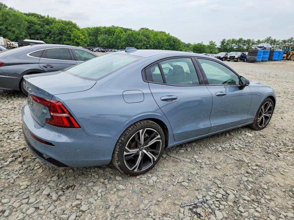 Продажа на аукционе авто 2024 Volvo S60, vin: 7JRL12FK8RG303967, номер лота: 60816296