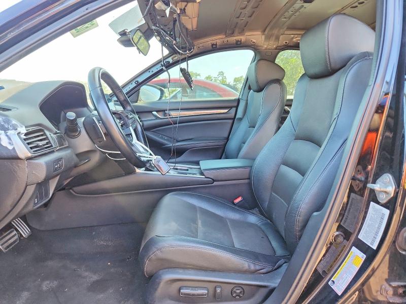 62297056 :رقم المزاد ، 1HGCV1F39KA072738 vin ، 2019 Honda Accord مزاد بيع