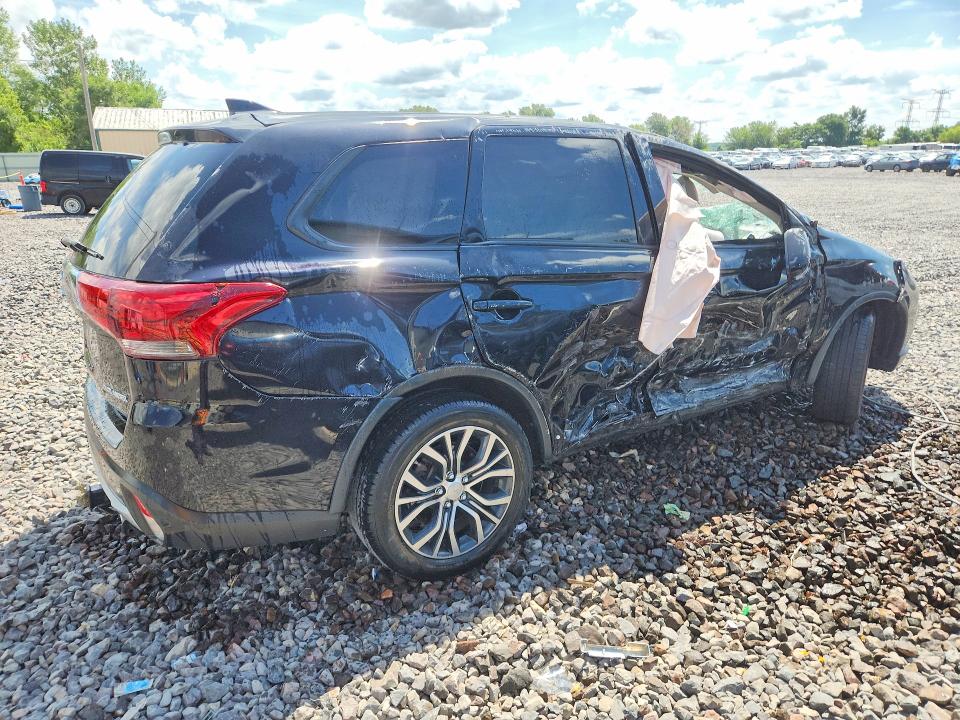 2017 Mitsubishi Outlander მანქანა იყიდება აუქციონზე, vin: JA4AD3A39HZ042719, აუქციონის ნომერი: 63304096