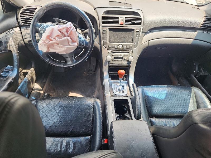 41632126 :رقم المزاد ، 19UUA66215A006967 vin ، 2005 Acura Tl مزاد بيع