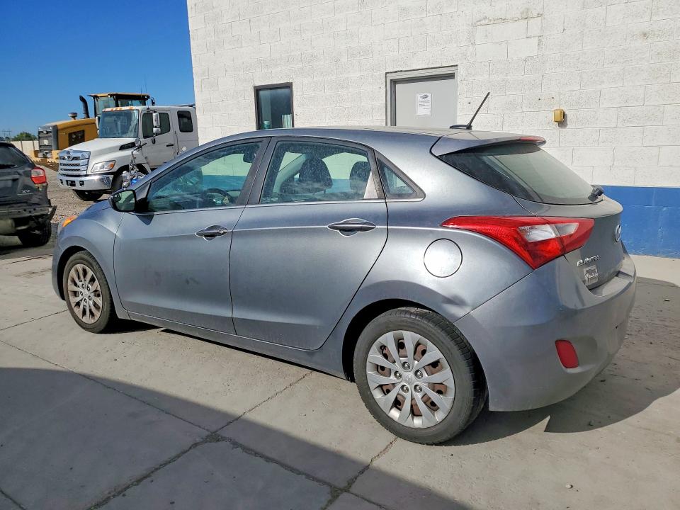 2017 Hyundai Elantra Gt მანქანა იყიდება აუქციონზე, vin: KMHD35LH4HU353316, აუქციონის ნომერი: 59894726