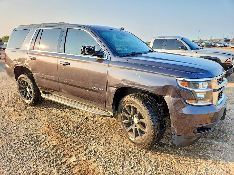 62611866 :رقم المزاد ، 1GNSKBKC0FR231031 vin ، 2015 Chevrolet Tahoe مزاد بيع