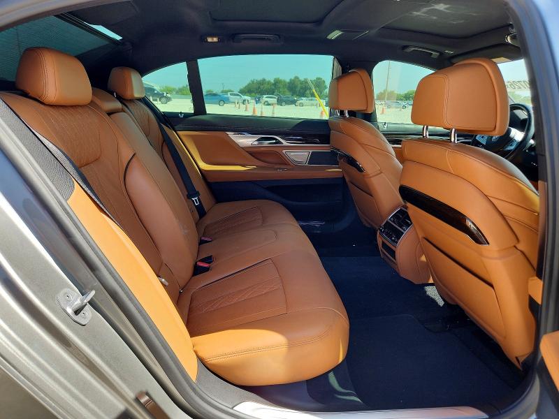 62050726 :رقم المزاد ، WBA7U2C03MCF05240 vin ، 2021 Bmw 750 مزاد بيع