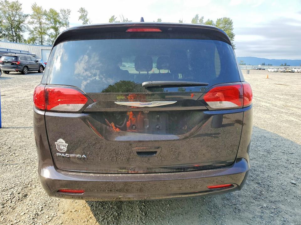 62615346 :رقم المزاد ، 2C4RC1DG9HR684348 vin ، 2017 Chrysler Pacifica مزاد بيع