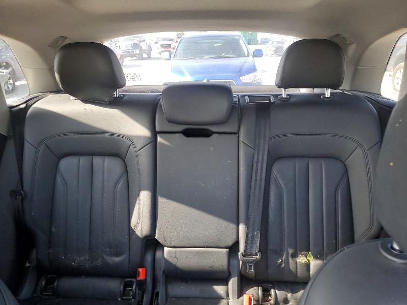 60943836 :رقم المزاد ، WA1BNAFY2J2151533 vin ، 2018 Audi Q5 مزاد بيع