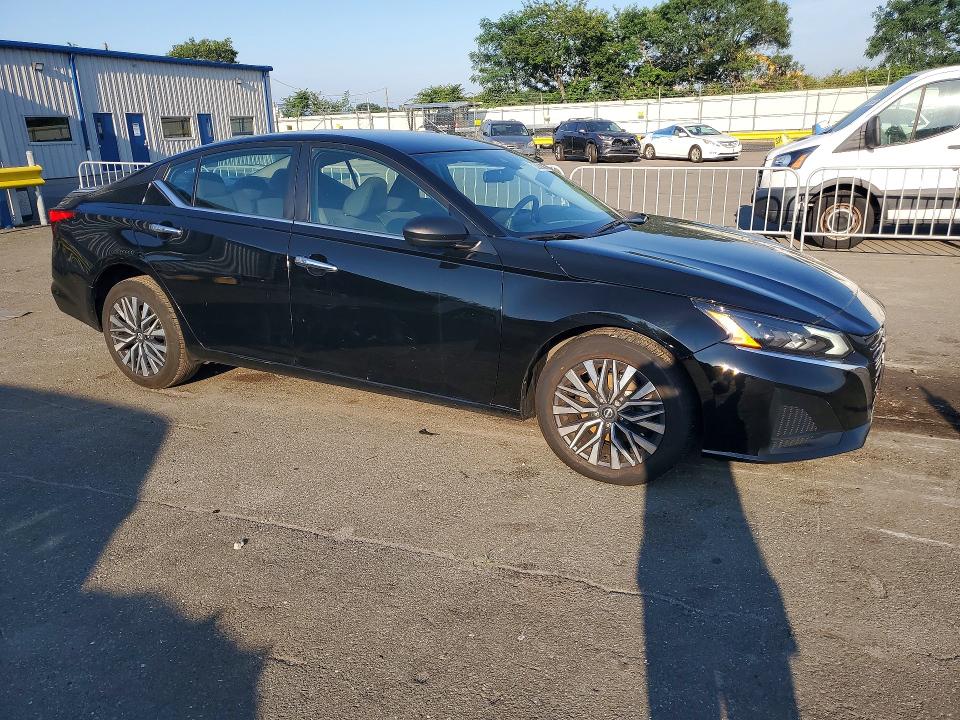 Продажа на аукционе авто 2024 Nissan Altima, vin: 1N4BL4DVXRN324818, номер лота: 61210276