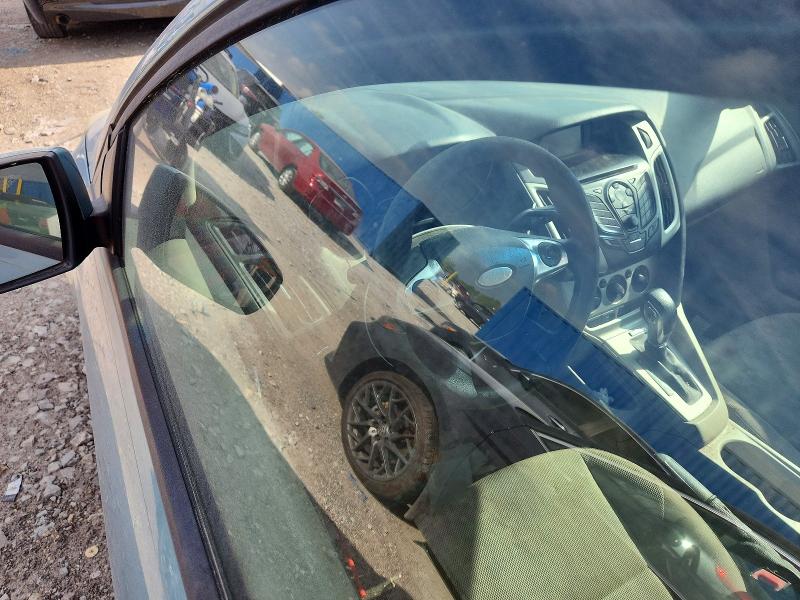 57014596 :رقم المزاد ، 1FAHP3K27CL240489 vin ، 2012 Ford Focus مزاد بيع