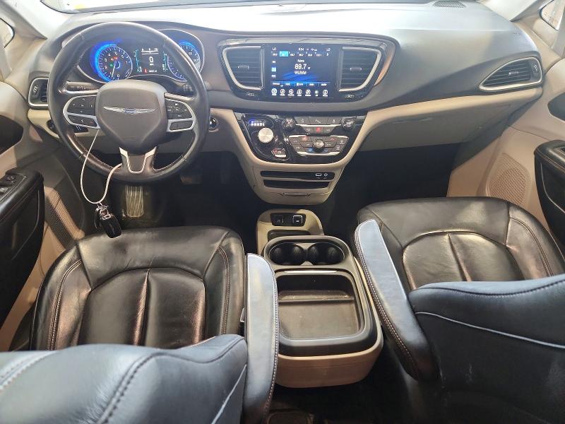 62246446 :رقم المزاد ، 2C4RC1BG8HR739570 vin ، 2017 Chrysler Pacifica مزاد بيع