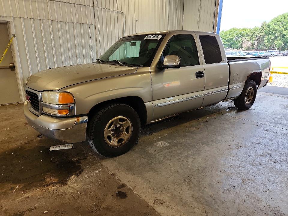 60124696 :رقم المزاد ، 1GTEC19T3YZ170120 vin ، 2000 Gmc New Sierra مزاد بيع