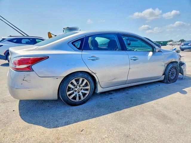 2014 Nissan Altima მანქანა იყიდება აუქციონზე, vin: 1N4AL3AP1EC903388, აუქციონის ნომერი: 63368736