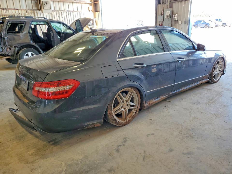 2011 Mercedes-benz E მანქანა იყიდება აუქციონზე, vin: WDDHF7CB9BA318452, აუქციონის ნომერი: 62930536
