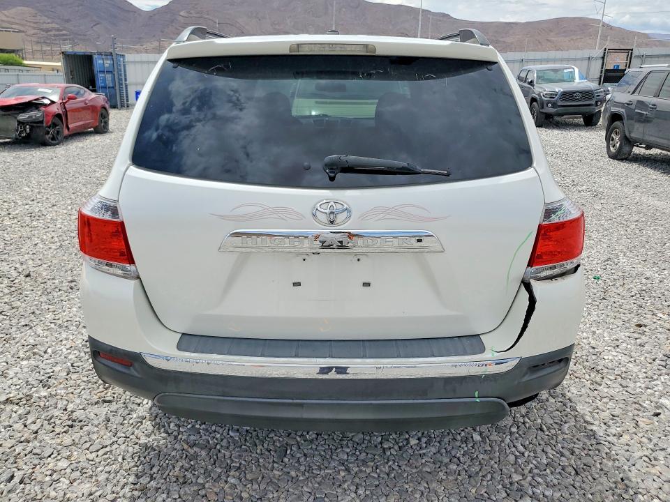 Продажа на аукционе авто 2012 Toyota Highlander, vin: 5TDZK3EH8CS067657, номер лота: 61026196