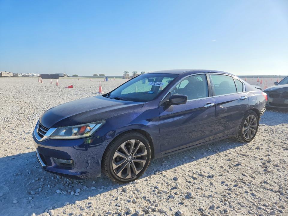 Auction sale of the 2015 Honda Accord, vin: 1HGCR2F5XFA195773, lot number: 57404186