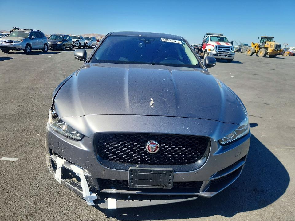 Продаж на аукціоні авто 2017 Jaguar Xe, vin: SAJAE4BV6HA957164, номер лоту: 62637026