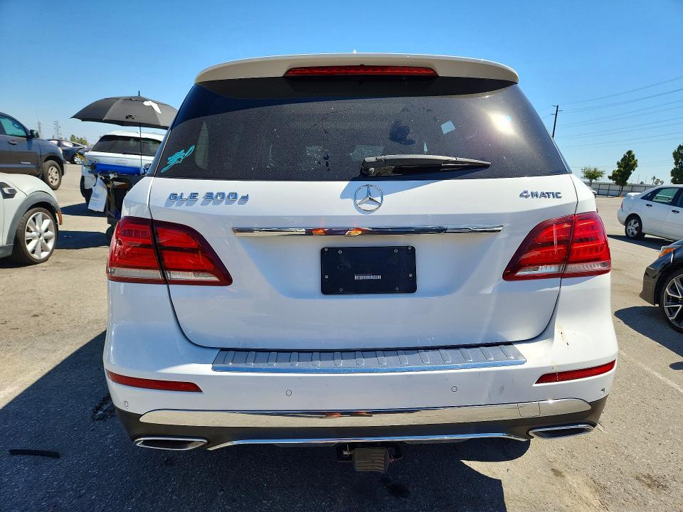 Продажа на аукционе авто 2016 Mercedes-benz Gle, vin: 4JGDA0EBXGA664508, номер лота: 60836496