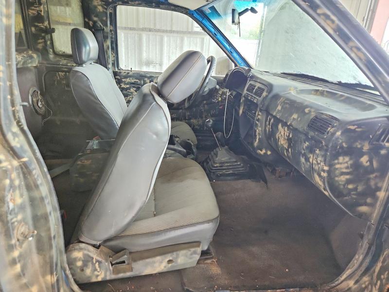 1995 Nissan Truck მანქანა იყიდება აუქციონზე, vin: 1N6SD16Y3SC338989, აუქციონის ნომერი: 61988906