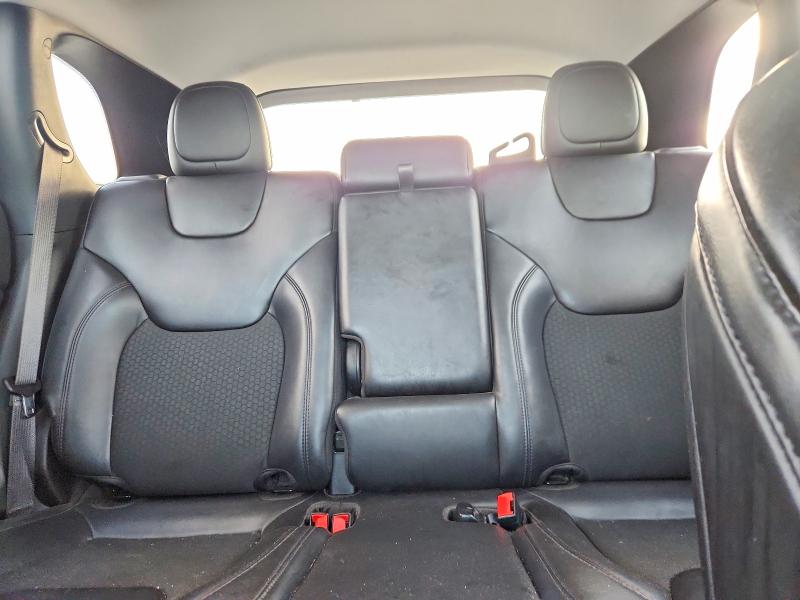 63177176 :رقم المزاد ، 1C4PJLLB0KD479090 vin ، 2019 Jeep Cherokee مزاد بيع