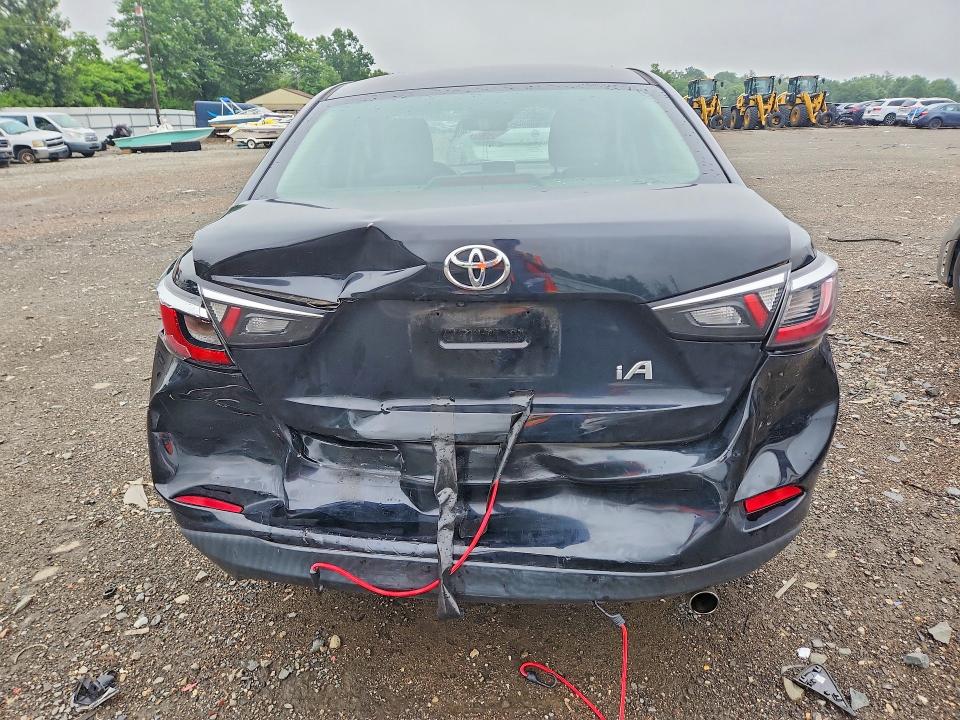 59669586 :رقم المزاد ، 3MYDLBYV0HY172407 vin ، 2017 Toyota Yaris Ia مزاد بيع