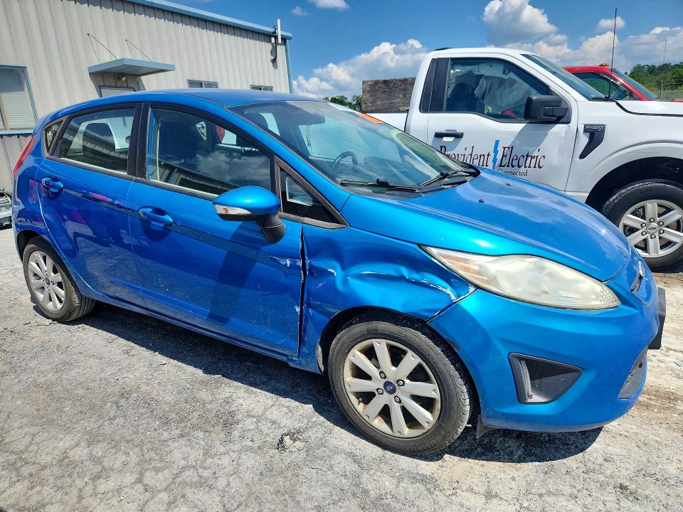 63354206 :رقم المزاد ، 3FADP4EJ4DM107406 vin ، 2013 Ford Fiesta مزاد بيع