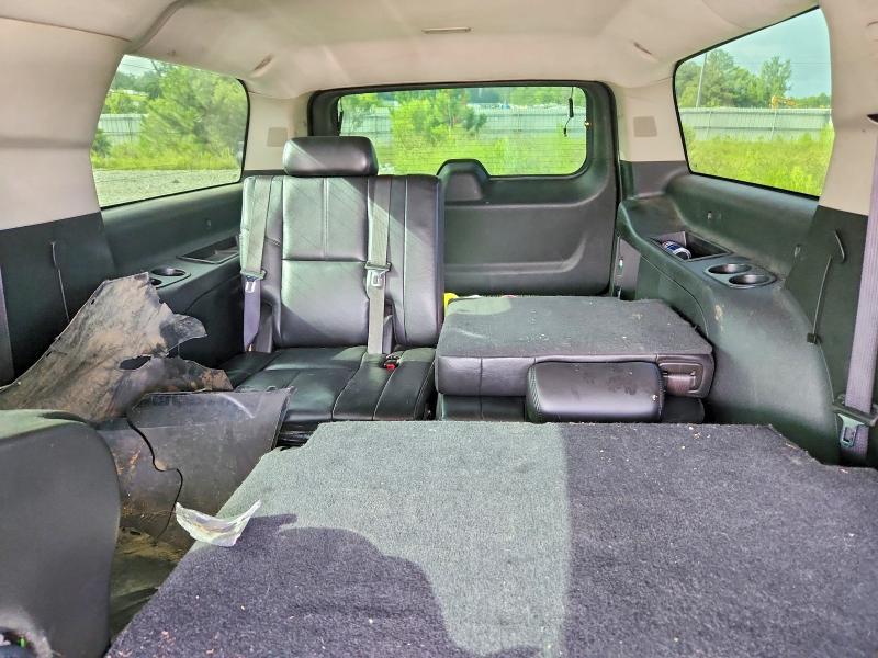 61031926 :رقم المزاد ، 1GNSCHE05ER155998 vin ، 2014 Chevrolet Suburban مزاد بيع