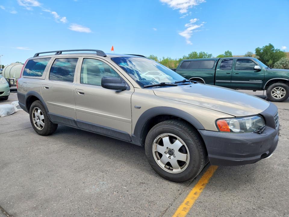 60688256 :رقم المزاد ، YV1SZ59H441137926 vin ، 2004 Volvo Xc70 مزاد بيع