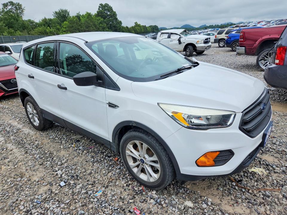 Продажа на аукционе авто 2017 Ford Escape, vin: 1FMCU0F72HUB87635, номер лота: 61953456