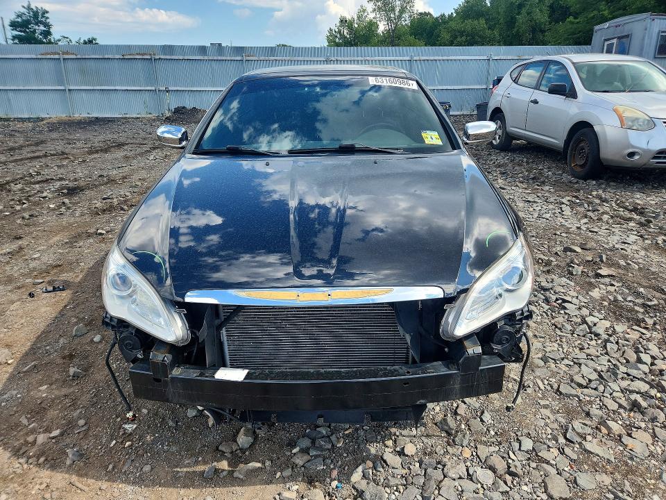 63160986 :رقم المزاد ، 1C3BCBFG1DN685011 vin ، 2013 Chrysler 200 مزاد بيع