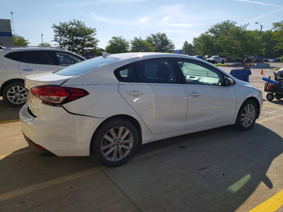 Продажа на аукционе авто 2017 Kia Forte, vin: 3KPFK4A76HE072332, номер лота: 60216396