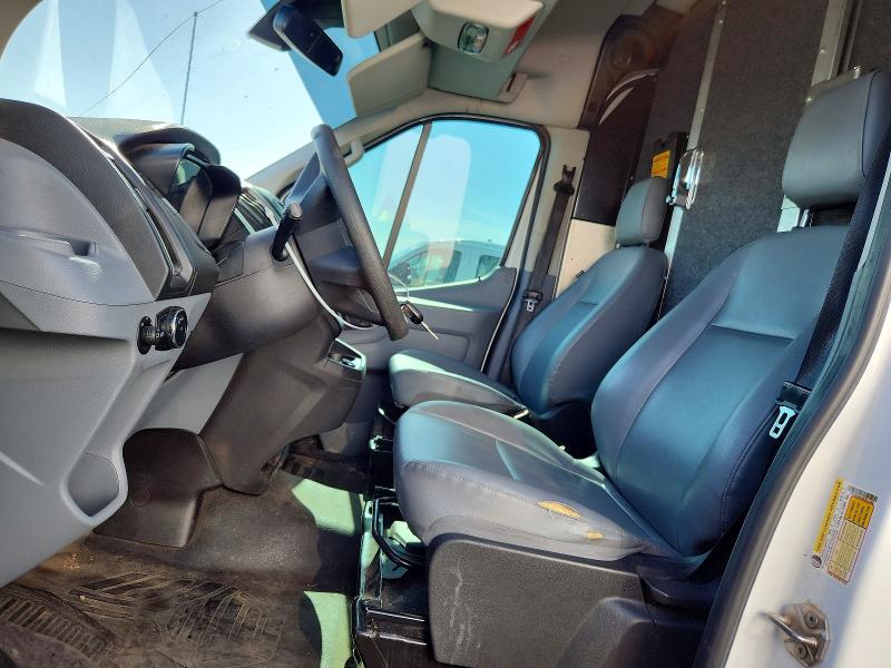 61400556 :رقم المزاد ، 1FTYE2CM3HKA31466 vin ، 2017 Ford Transit مزاد بيع