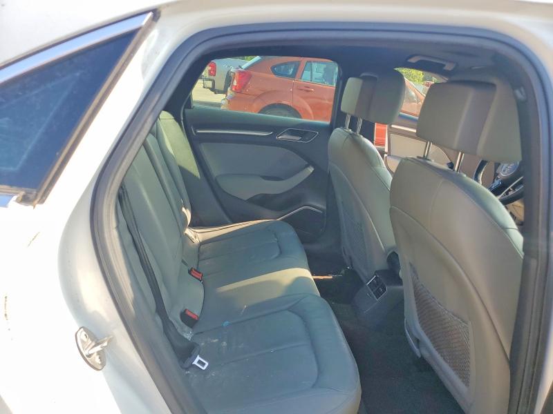 60938626 :رقم المزاد ، WAUGUGFF6J1085667 vin ، 2018 Audi A3 مزاد بيع