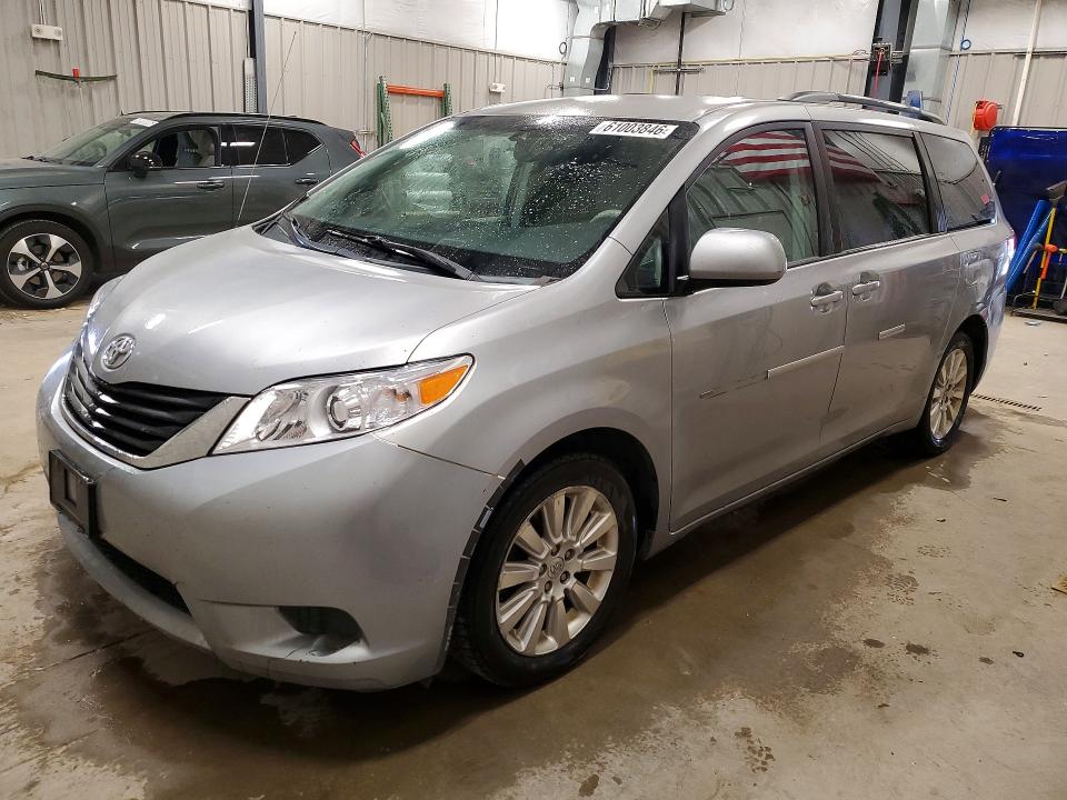 Auction sale of the 2011 Toyota Sienna, vin: 5TDJK3DC1BS014512, lot number: 61003846
