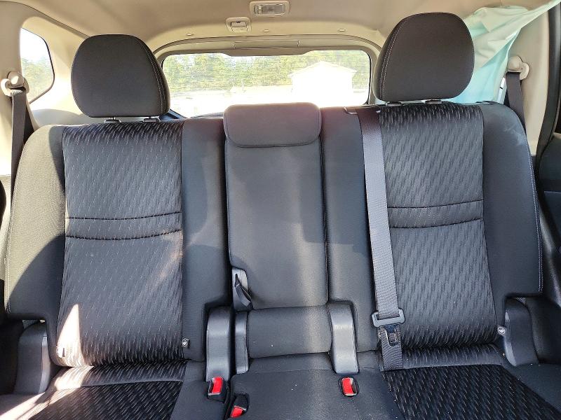 60977906 :رقم المزاد ، KNMAT2MV8JP585934 vin ، 2018 Nissan Rogue مزاد بيع