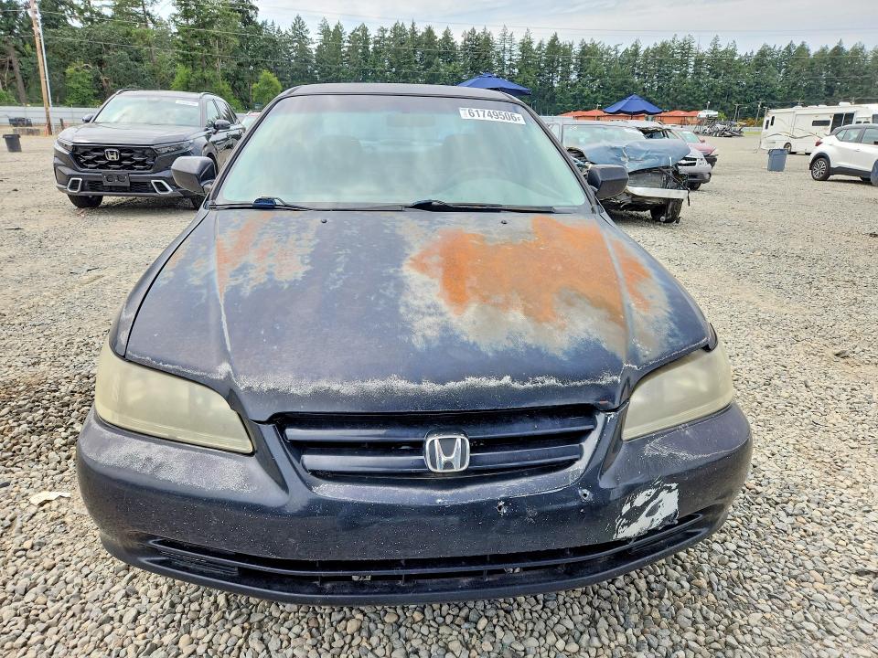 61749506 :رقم المزاد ، 1HGCG55471A023340 vin ، 2001 Honda Accord مزاد بيع