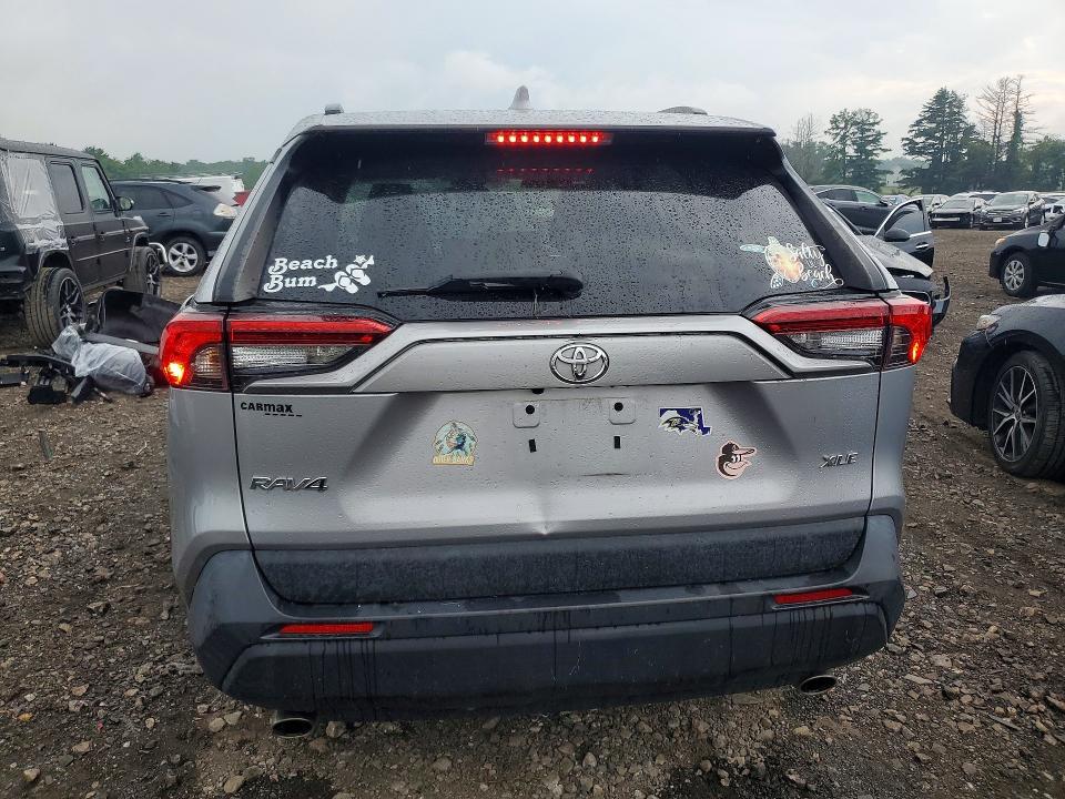 2021 Toyota Rav4 მანქანა იყიდება აუქციონზე, vin: 2T3W1RFV6MC142645, აუქციონის ნომერი: 59971286