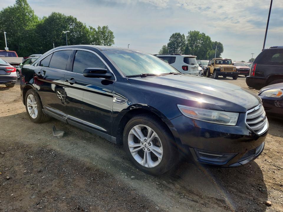 2014 Ford Taurus მანქანა იყიდება აუქციონზე, vin: 1FAHP2E83EG144154, აუქციონის ნომერი: 61140666