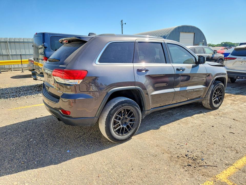 59639316 :رقم المزاد ، 1C4RJFAG8JC313056 vin ، 2018 Jeep Grand Cherokee مزاد بيع