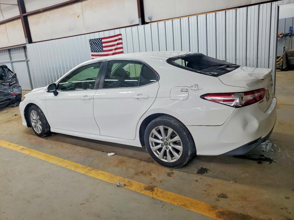 Продаж на аукціоні авто 2018 Toyota Camry, vin: JTNB11HK6J3008567, номер лоту: 61302566