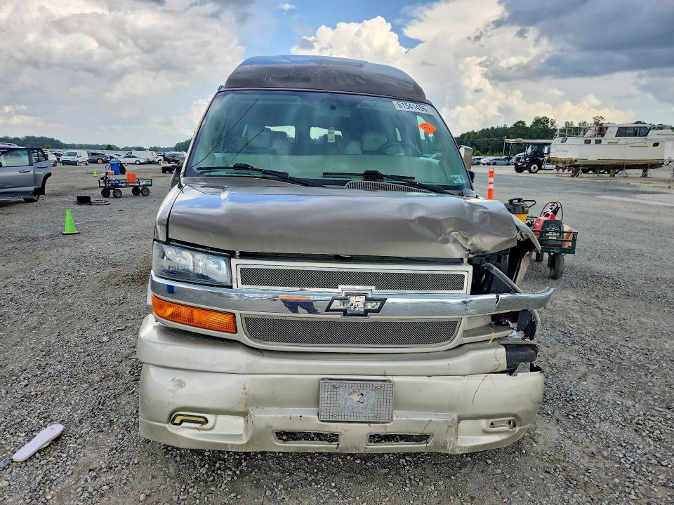 61541406 :رقم المزاد ، 1GCWGAFG8H1271152 vin ، 2017 Chevrolet Express G2500 مزاد بيع